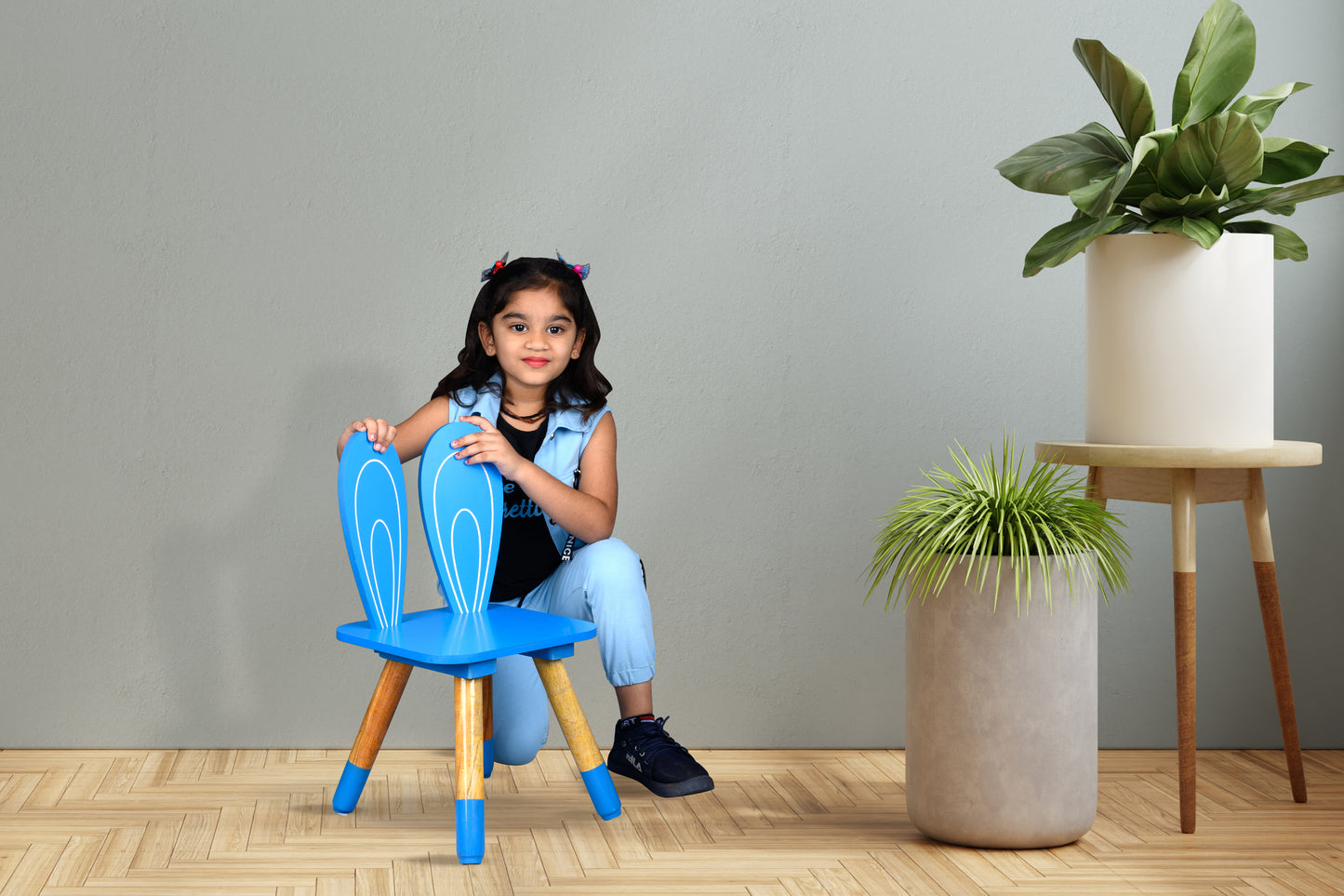 BLUE DOREAMON Kids Chair